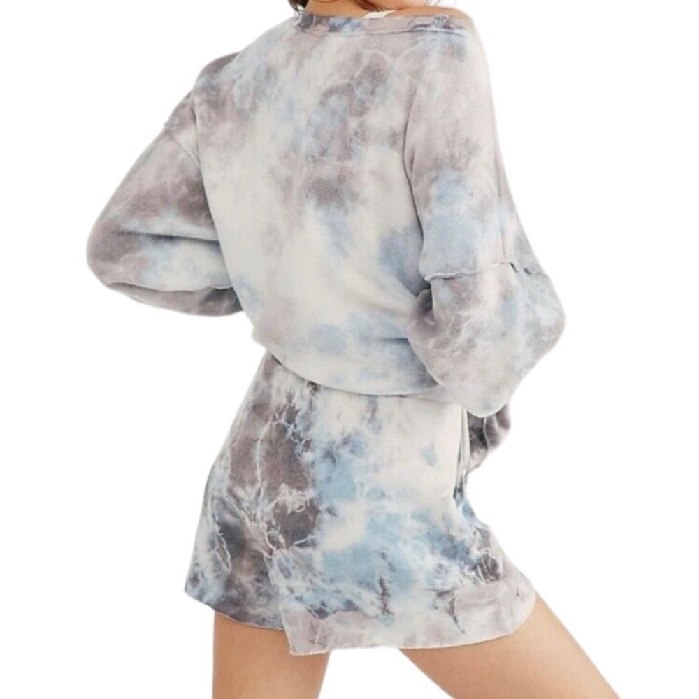 Intimately by Free‎ People Kelly Washed Tie Dye Blue White Grey Athletic Shorts - Picture 4 of 7